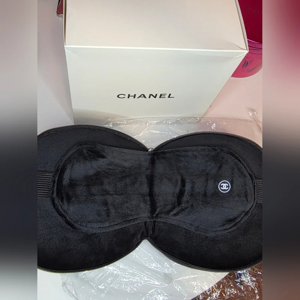 NEW Chanel Beauté CC Travel Eye Mask/Neck Pillow!